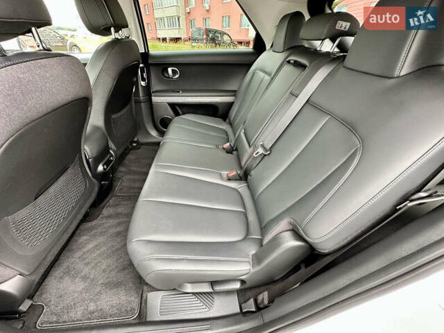 Белый Хендай Ioniq 5, объемом двигателя 0 л и пробегом 42 тыс. км за 29500 $, фото 54 на Automoto.ua