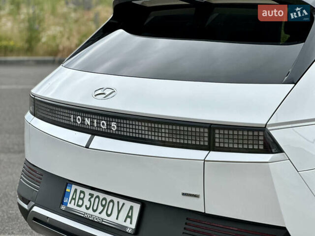 Белый Хендай Ioniq 5, объемом двигателя 0 л и пробегом 42 тыс. км за 29999 $, фото 12 на Automoto.ua