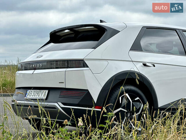 Белый Хендай Ioniq 5, объемом двигателя 0 л и пробегом 42 тыс. км за 29500 $, фото 10 на Automoto.ua