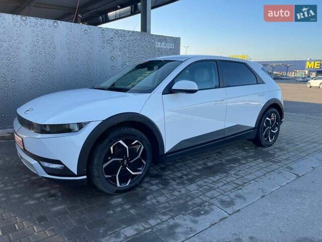 Белый Хендай Ioniq 5, объемом двигателя 0 л и пробегом 35 тыс. км за 23400 $, фото 15 на Automoto.ua