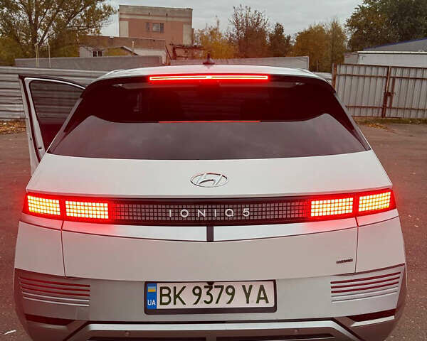 Белый Хендай Ioniq 5, объемом двигателя 0 л и пробегом 33 тыс. км за 33999 $, фото 10 на Automoto.ua
