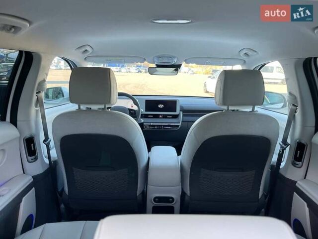 Белый Хендай Ioniq 5, объемом двигателя 0 л и пробегом 35 тыс. км за 23400 $, фото 11 на Automoto.ua