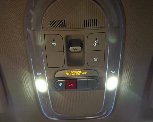 Белый Хендай Ioniq 5, объемом двигателя 0 л и пробегом 33 тыс. км за 33999 $, фото 22 на Automoto.ua