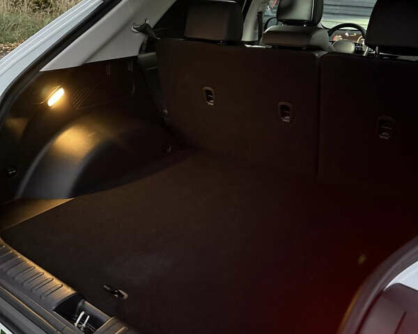 Белый Хендай Ioniq 5, объемом двигателя 0 л и пробегом 33 тыс. км за 33999 $, фото 32 на Automoto.ua