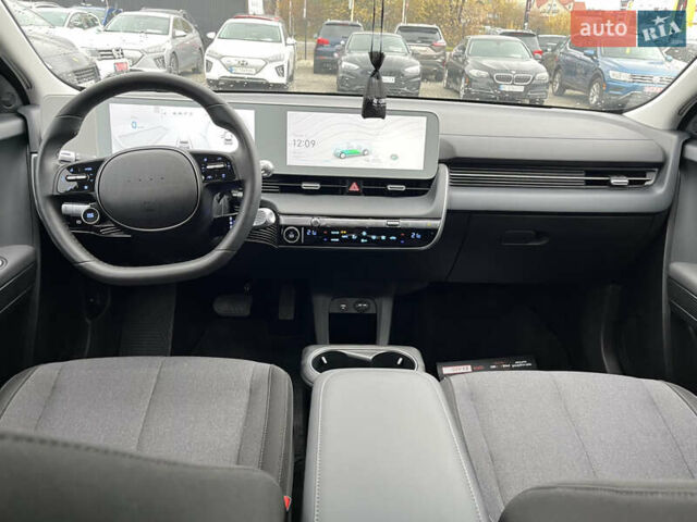 Белый Хендай Ioniq 5, объемом двигателя 0 л и пробегом 3 тыс. км за 26750 $, фото 15 на Automoto.ua