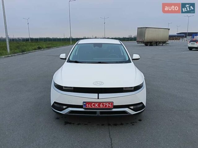 Белый Хендай Ioniq 5, объемом двигателя 0 л и пробегом 10 тыс. км за 27000 $, фото 6 на Automoto.ua
