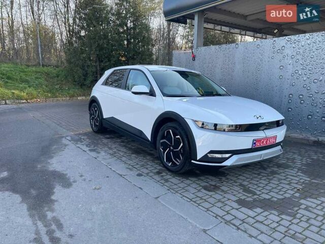 Белый Хендай Ioniq 5, объемом двигателя 0 л и пробегом 35 тыс. км за 23400 $, фото 3 на Automoto.ua