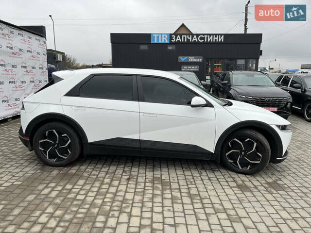 Белый Хендай Ioniq 5, объемом двигателя 0 л и пробегом 3 тыс. км за 26750 $, фото 3 на Automoto.ua