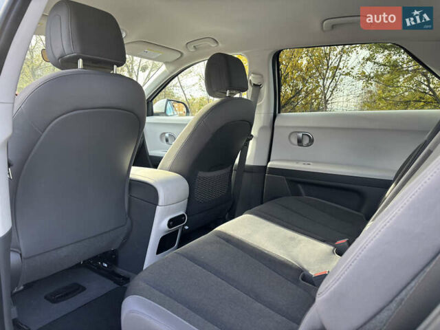 Белый Хендай Ioniq 5, объемом двигателя 0 л и пробегом 20 тыс. км за 26400 $, фото 7 на Automoto.ua