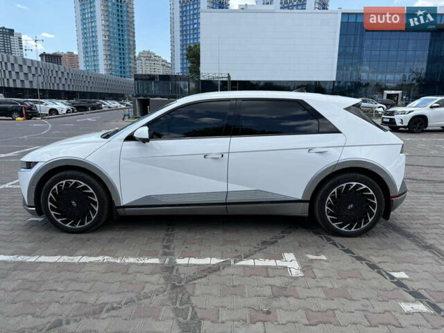 Белый Хендай Ioniq 5, объемом двигателя 0 л и пробегом 28 тыс. км за 33500 $, фото 7 на Automoto.ua