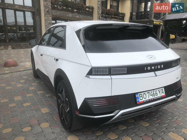 Белый Хендай Ioniq 5, объемом двигателя 0 л и пробегом 30 тыс. км за 26700 $, фото 11 на Automoto.ua