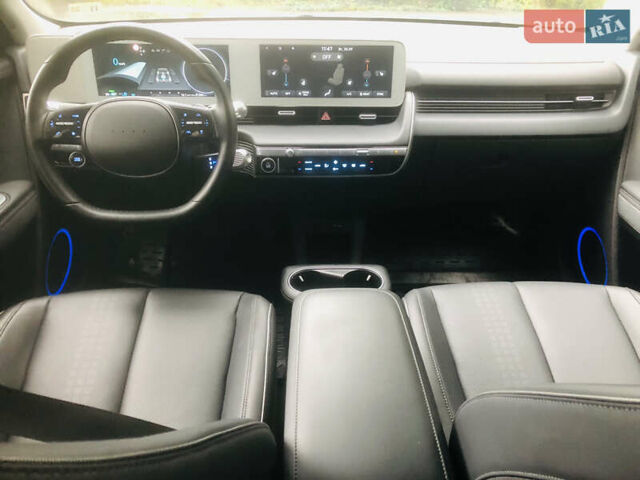 Белый Хендай Ioniq 5, объемом двигателя 0 л и пробегом 30 тыс. км за 26700 $, фото 31 на Automoto.ua