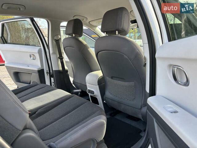 Белый Хендай Ioniq 5, объемом двигателя 0 л и пробегом 20 тыс. км за 26400 $, фото 9 на Automoto.ua