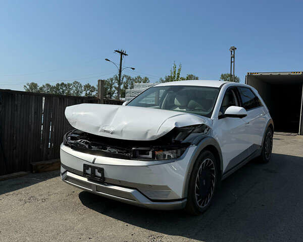 Белый Хендай Ioniq 5, объемом двигателя 0 л и пробегом 28 тыс. км за 33500 $, фото 25 на Automoto.ua