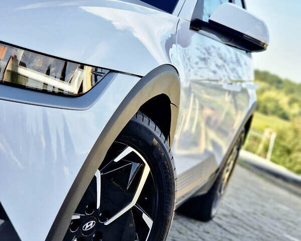 Белый Хендай Ioniq 5, объемом двигателя 0 л и пробегом 22 тыс. км за 25900 $, фото 24 на Automoto.ua