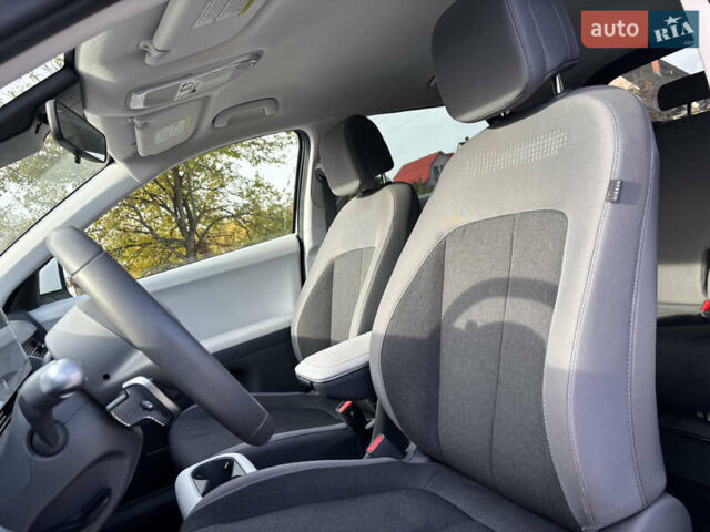 Белый Хендай Ioniq 5, объемом двигателя 0 л и пробегом 20 тыс. км за 26400 $, фото 10 на Automoto.ua