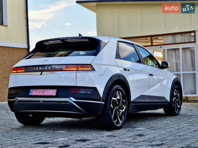 Белый Хендай Ioniq 5, объемом двигателя 0 л и пробегом 22 тыс. км за 25900 $, фото 35 на Automoto.ua