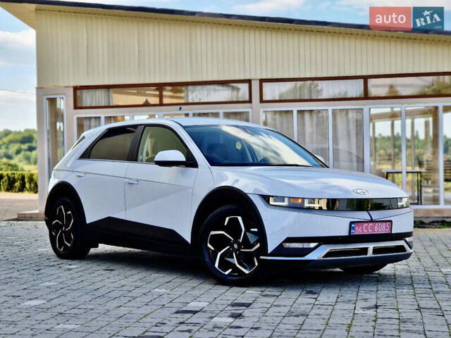 Белый Хендай Ioniq 5, объемом двигателя 0 л и пробегом 22 тыс. км за 25900 $, фото 32 на Automoto.ua