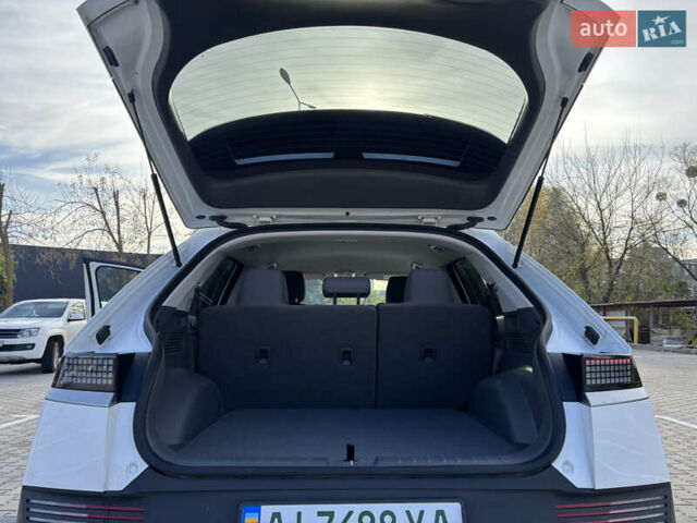 Белый Хендай Ioniq 5, объемом двигателя 0 л и пробегом 20 тыс. км за 26400 $, фото 6 на Automoto.ua