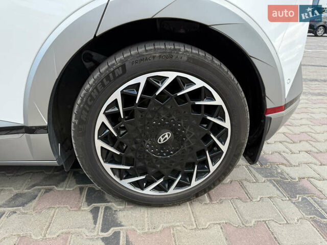 Белый Хендай Ioniq 5, объемом двигателя 0 л и пробегом 28 тыс. км за 33500 $, фото 20 на Automoto.ua
