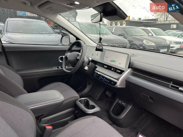 Белый Хендай Ioniq 5, объемом двигателя 0 л и пробегом 3 тыс. км за 26750 $, фото 20 на Automoto.ua