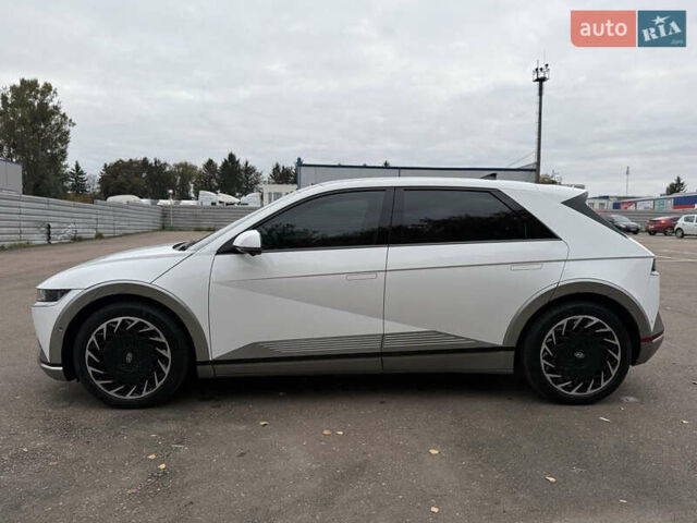 Белый Хендай Ioniq 5, объемом двигателя 0 л и пробегом 33 тыс. км за 33999 $, фото 7 на Automoto.ua