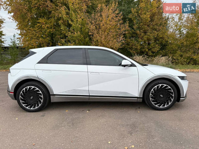 Белый Хендай Ioniq 5, объемом двигателя 0 л и пробегом 33 тыс. км за 33999 $, фото 12 на Automoto.ua