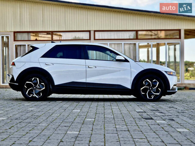 Белый Хендай Ioniq 5, объемом двигателя 0 л и пробегом 22 тыс. км за 25900 $, фото 10 на Automoto.ua