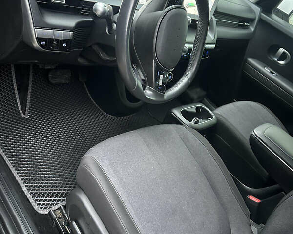 Белый Хендай Ioniq 5, объемом двигателя 0 л и пробегом 84 тыс. км за 23200 $, фото 11 на Automoto.ua