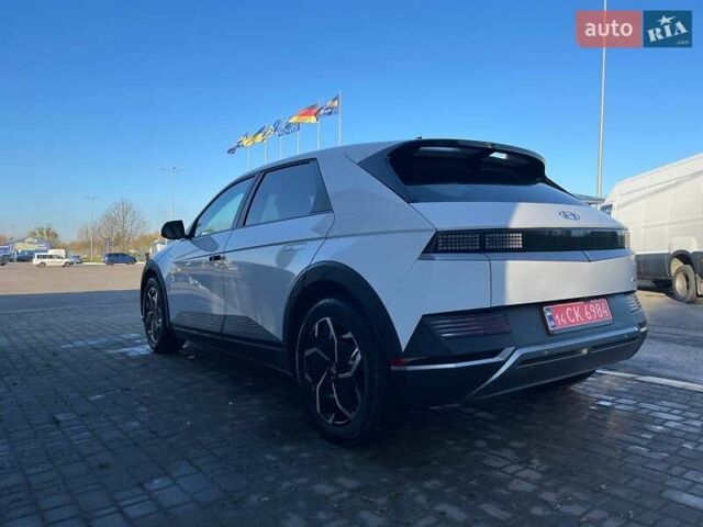 Белый Хендай Ioniq 5, объемом двигателя 0 л и пробегом 35 тыс. км за 23400 $, фото 5 на Automoto.ua