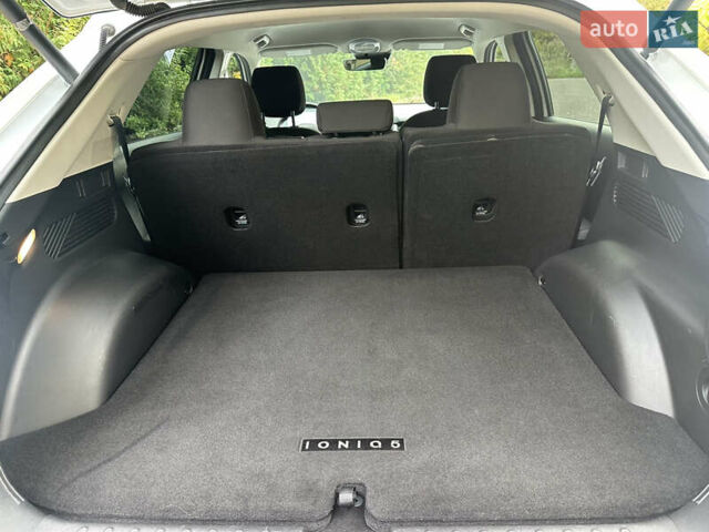 Белый Хендай Ioniq 5, объемом двигателя 0 л и пробегом 40 тыс. км за 26900 $, фото 23 на Automoto.ua