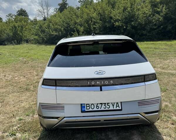 Белый Хендай Ioniq 5, объемом двигателя 0 л и пробегом 3 тыс. км за 34000 $, фото 2 на Automoto.ua