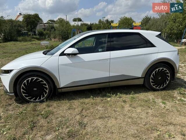 Белый Хендай Ioniq 5, объемом двигателя 0 л и пробегом 3 тыс. км за 34000 $, фото 1 на Automoto.ua