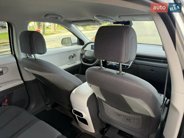 Білий Хендай Ioniq 5, об'ємом двигуна 0 л та пробігом 17 тис. км за 26500 $, фото 56 на Automoto.ua