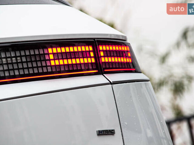 Белый Хендай Ioniq 5, объемом двигателя 0 л и пробегом 2 тыс. км за 33000 $, фото 29 на Automoto.ua