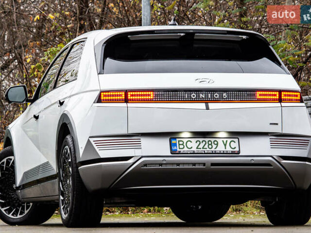 Белый Хендай Ioniq 5, объемом двигателя 0 л и пробегом 2 тыс. км за 33000 $, фото 13 на Automoto.ua