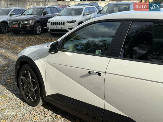 Білий Хендай Ioniq 5, об'ємом двигуна 0 л та пробігом 17 тис. км за 26500 $, фото 9 на Automoto.ua
