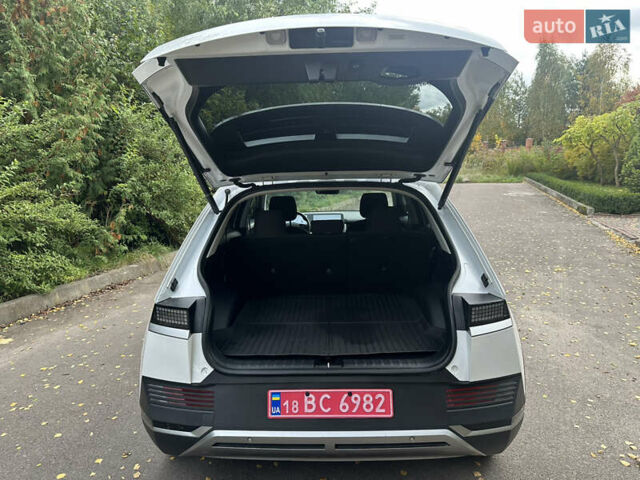 Белый Хендай Ioniq 5, объемом двигателя 0 л и пробегом 40 тыс. км за 26900 $, фото 22 на Automoto.ua