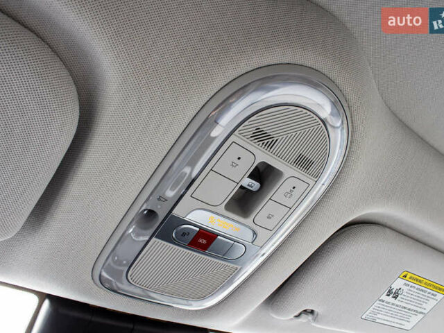 Белый Хендай Ioniq 5, объемом двигателя 0 л и пробегом 2 тыс. км за 33000 $, фото 36 на Automoto.ua