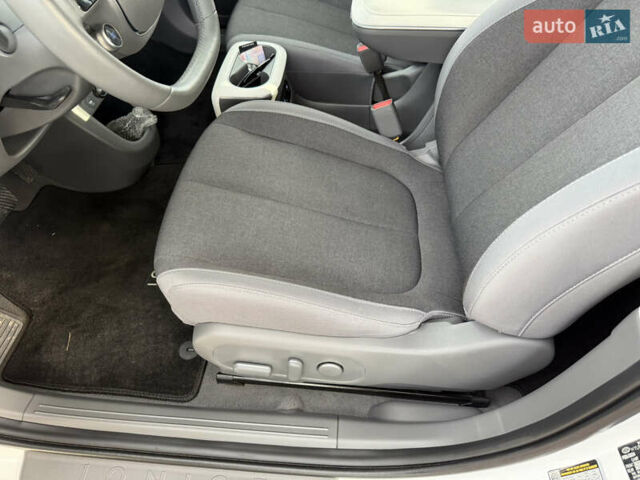 Білий Хендай Ioniq 5, об'ємом двигуна 0 л та пробігом 17 тис. км за 26500 $, фото 35 на Automoto.ua