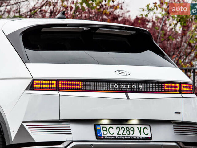 Белый Хендай Ioniq 5, объемом двигателя 0 л и пробегом 2 тыс. км за 33000 $, фото 25 на Automoto.ua