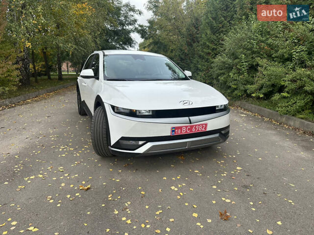Белый Хендай Ioniq 5, объемом двигателя 0 л и пробегом 40 тыс. км за 26900 $, фото 33 на Automoto.ua