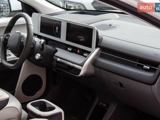 Белый Хендай Ioniq 5, объемом двигателя 0 л и пробегом 2 тыс. км за 33000 $, фото 69 на Automoto.ua