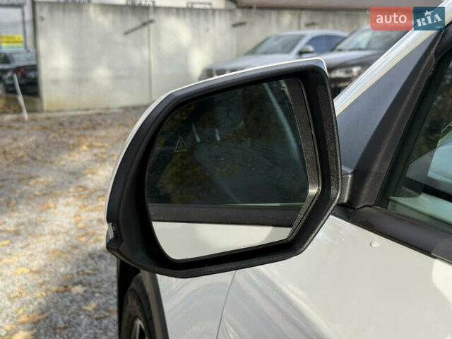 Білий Хендай Ioniq 5, об'ємом двигуна 0 л та пробігом 17 тис. км за 26500 $, фото 8 на Automoto.ua