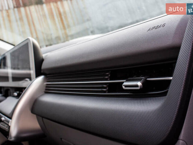 Белый Хендай Ioniq 5, объемом двигателя 0 л и пробегом 2 тыс. км за 33000 $, фото 53 на Automoto.ua