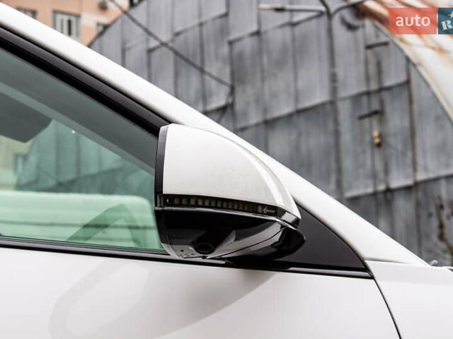 Белый Хендай Ioniq 5, объемом двигателя 0 л и пробегом 2 тыс. км за 33000 $, фото 31 на Automoto.ua