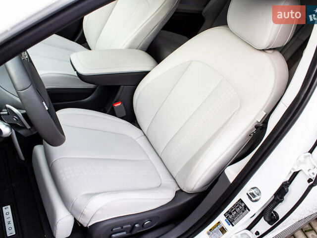 Белый Хендай Ioniq 5, объемом двигателя 0 л и пробегом 2 тыс. км за 33000 $, фото 58 на Automoto.ua