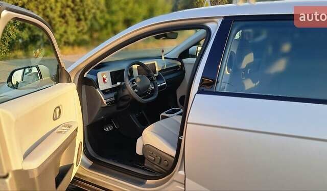 Бежевий Хендай Ioniq 5, об'ємом двигуна 0 л та пробігом 49 тис. км за 30500 $, фото 62 на Automoto.ua