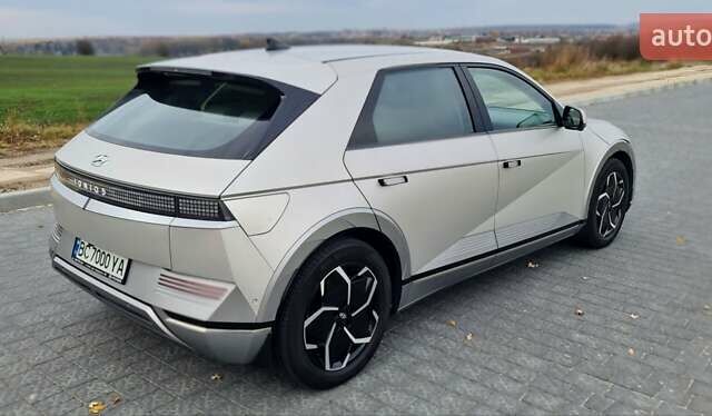 Бежевий Хендай Ioniq 5, об'ємом двигуна 0 л та пробігом 49 тис. км за 30500 $, фото 17 на Automoto.ua