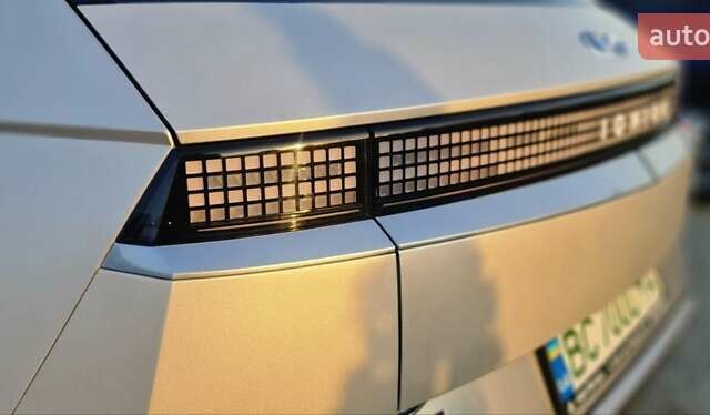 Бежевий Хендай Ioniq 5, об'ємом двигуна 0 л та пробігом 49 тис. км за 30500 $, фото 49 на Automoto.ua